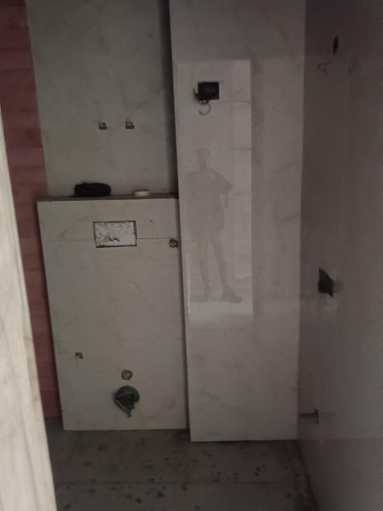 Bathroom, urban-estate-residents-welfare-association-sector 3 Bedroom 2400 Sq.Ft. Builder Floor In Sector 4 Gurgaon 8049814