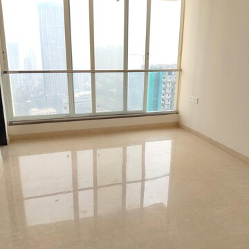 Room in 3 BHK Apartment at Sheth Montana, Mulund West – for Sale