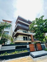 4 BHK + Pooja Room,Servant Room 2758 Sq.Ft. Builder Floor in Sector 43