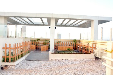 2 BHK Apartment – Exterior View View at Malad West - for Rent