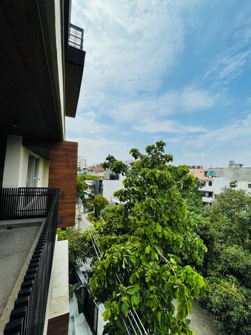 Balcony in 4 BHK Builder Floor at Ansal Sushant Lok I, Sector 43 – for Sale