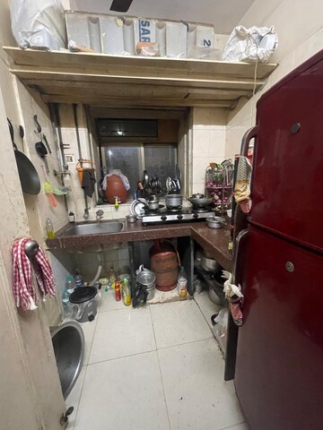 Master Bedroom in 2 BHK Apartment at Markaz Apartment, Jogeshwari West – for Rent