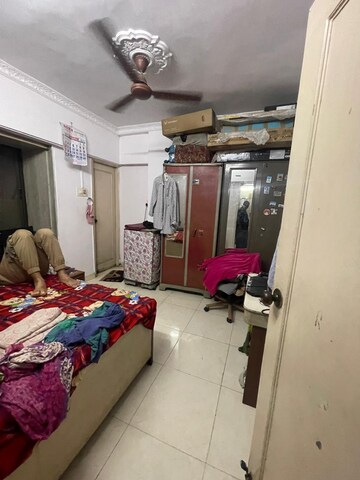 Master Bedroom in 2 BHK Apartment at Markaz Apartment, Jogeshwari West – for Rent