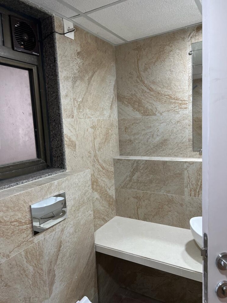 Bathroom, kanakia-silicon-valley 4 Bedroom 1330 Sq.Ft. Apartment In Powai Mumbai 8049943