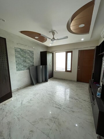 Bedroom in 3 BHK Builder Floor at Ansal Sushant Lok I, Sector 43 – for Rent