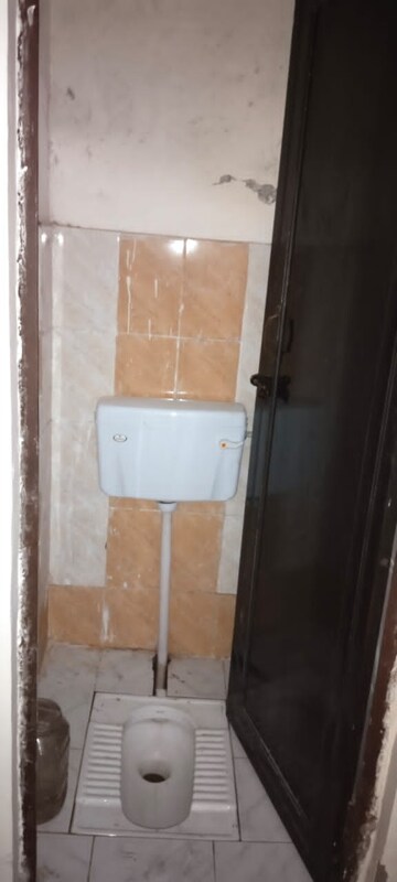 Bathroom in 1 BHK Apartment at Sector 10 Greater Noida – for Sale