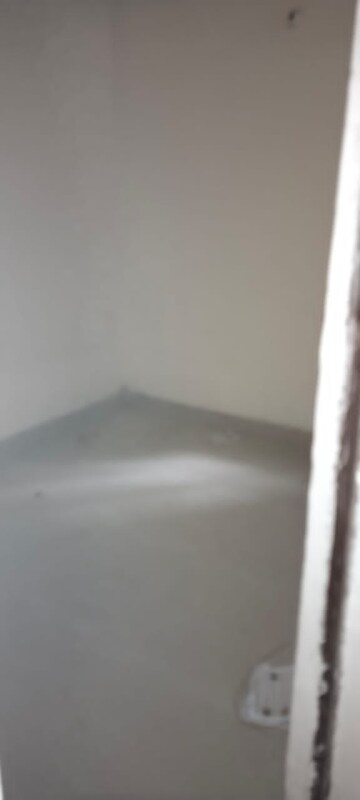 Furnished Amenities in 1 BHK Apartment at Sector 10 Greater Noida – for Sale