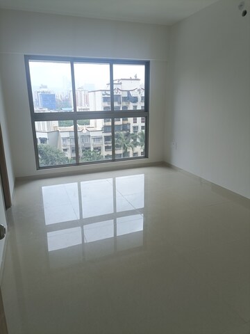 Room in 2 BHK Apartment at Rajesh Raj Infinia, Malad West – for Rent