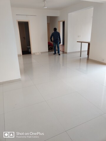 Furnished Amenities in 3 BHK Apartment at Tulip Violet, Sector 69 – for Rent