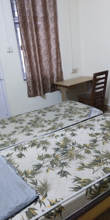Bedroom in 2 BHK Apartment at Vinspa Apartment, Boat Club Road – for Rent