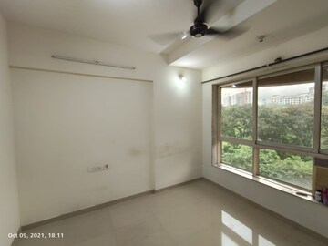 Room in 2 BHK Apartment at Nahar Amrit Shakti, Chandivali – for Rent