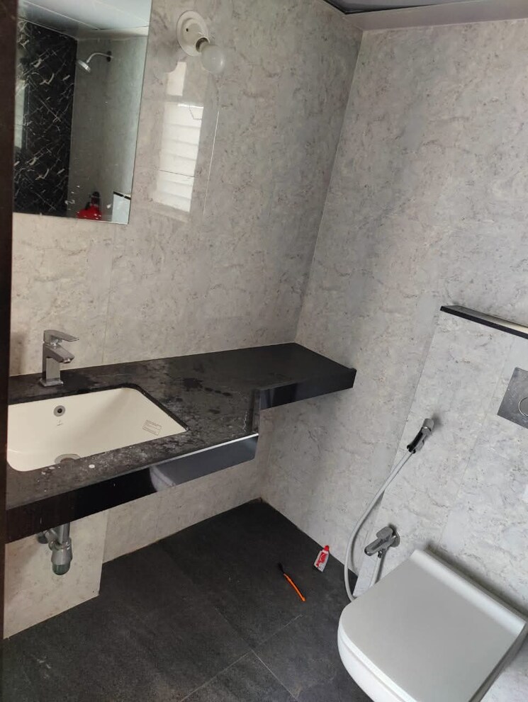 Attached Bathroom, vascon-forest-edge 1 Bedroom 650 Sq.Ft. Apartment In Kharadi Pune 8050065