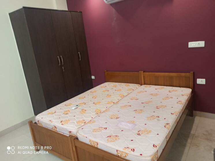 Bedroom, dlf-city-gurgaon 2 Bedroom 200 Sq.Ft. Builder Floor In Sector 27 Gurgaon 8050054
