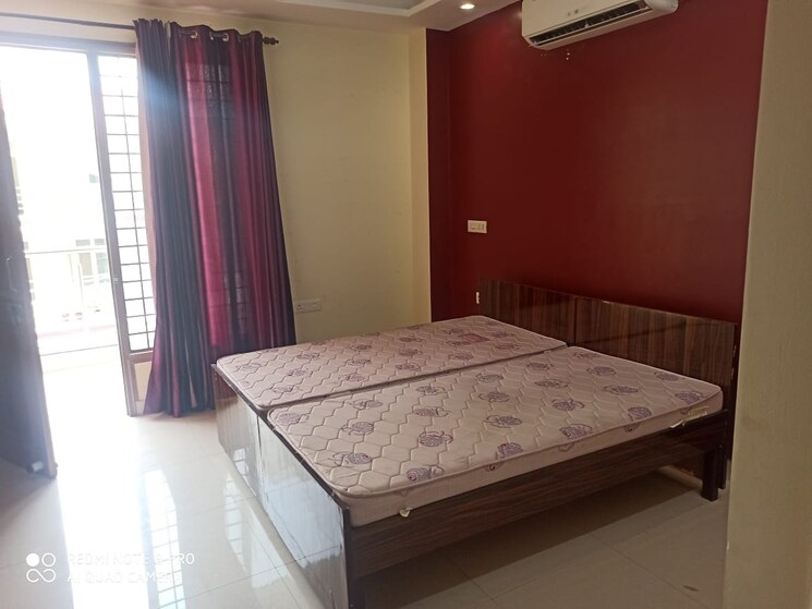 Bedroom, dlf-city-gurgaon 2 Bedroom 200 Sq.Ft. Builder Floor In Sector 27 Gurgaon 8050054