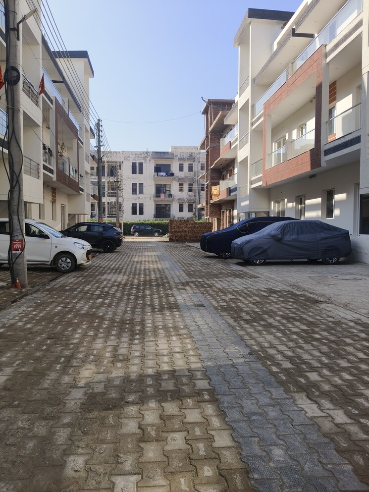 Exterior View, kharar kurali highway 2 Bedroom 115 Sq.Yd. Apartment In KharaR Kurali Highway Mohali 8050063