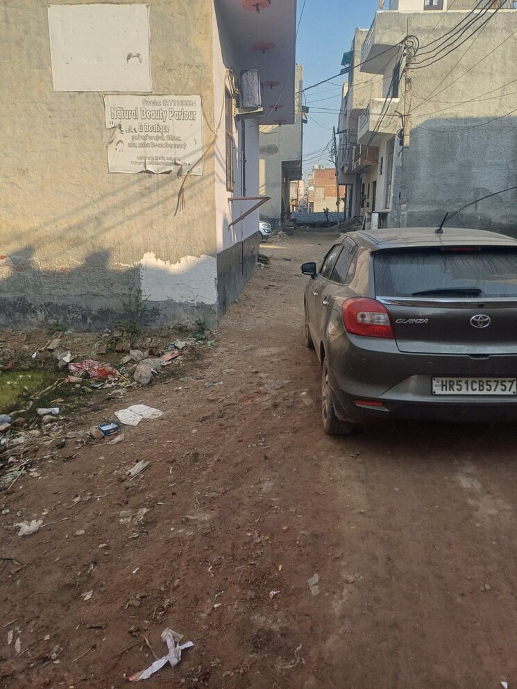 Exterior View, harkesh colony  101 Sq.Yd. Plot In Harkesh Colony Faridabad 8050068