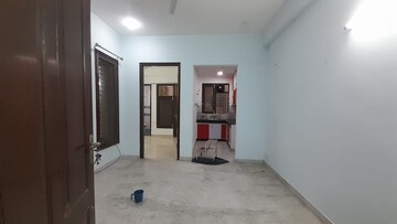 Room in 3.5 BHK Apartment at Orchid Island, Sector 51 – for Rent