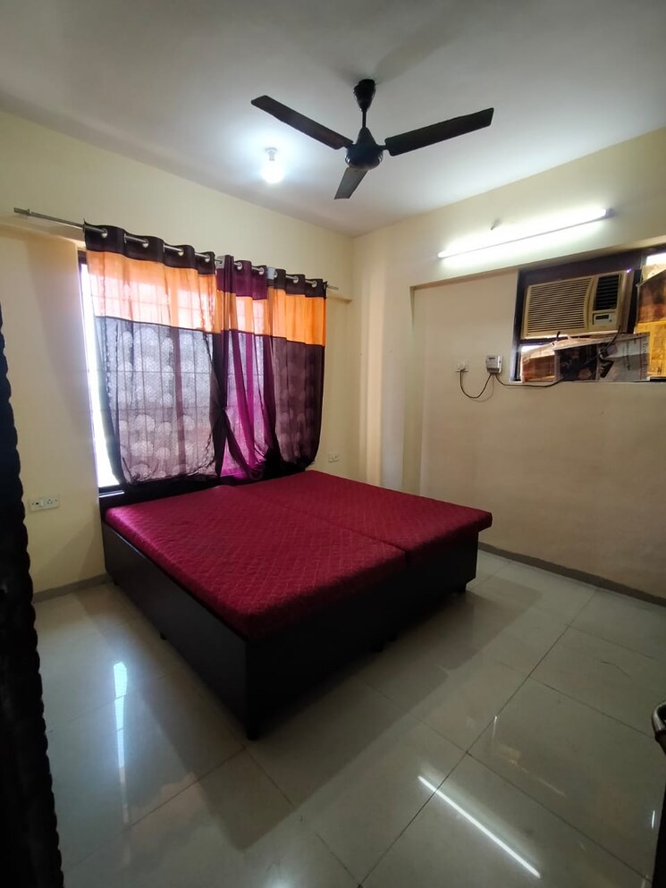 Living Room, suncity-complex 3 Bedroom 1270 Sq.Ft. Apartment In Powai Mumbai 8050128