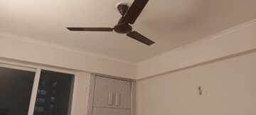 Furnished Amenities in 2 BHK Apartment at Amrapali Golf Homes, Sector 4, Greater Noida – for Rent