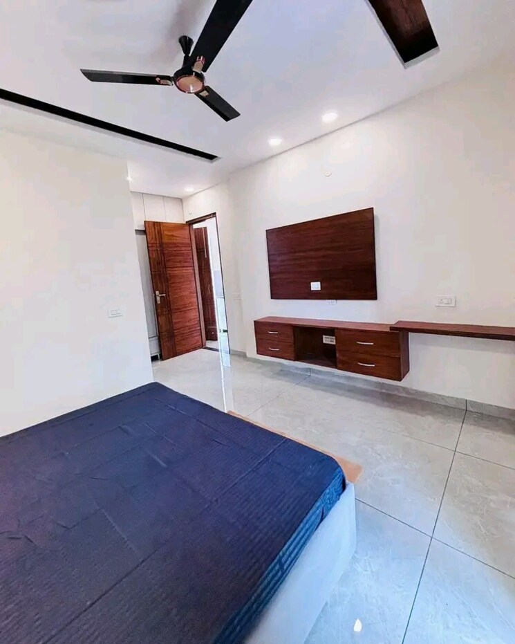 Room, sector 124 3 Bedroom 103 Sq.Yd. Independent House In Sector 124 Mohali 8050187