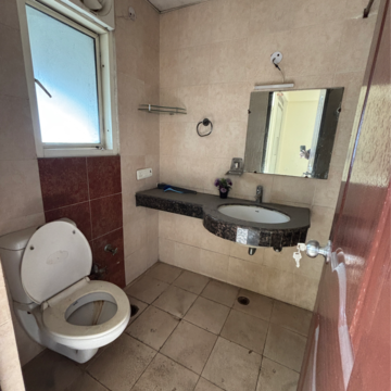 Bathroom in 3 BHK Apartment at Jm Park Sapphire, Ramprastha Greens – for Sale