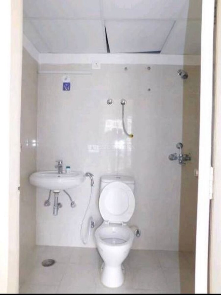 Bathroom, mcc-signature-heights 3 Bedroom 1950 Sq.Ft. Apartment In Raj Nagar Extension Ghaziabad 8050228