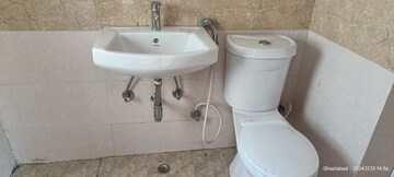Bathroom in 2.5 BHK Apartment at Amrapali Golf Homes, Sector 4, Greater Noida – for Sale