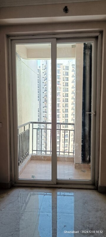 Building Lobby in 2.5 BHK Apartment at Amrapali Golf Homes, Sector 4, Greater Noida – for Sale