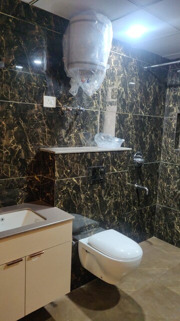 Balcony in 4 BHK Builder Floor at Ardee City, Sector 52 – for Rent