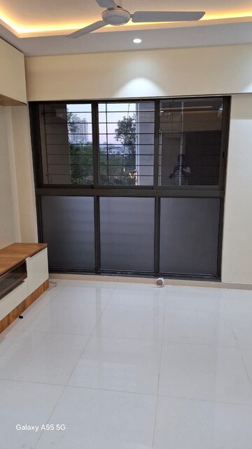 Room in 2 BHK Apartment at Lodha Casa Maxima, Mira Road – for Rent