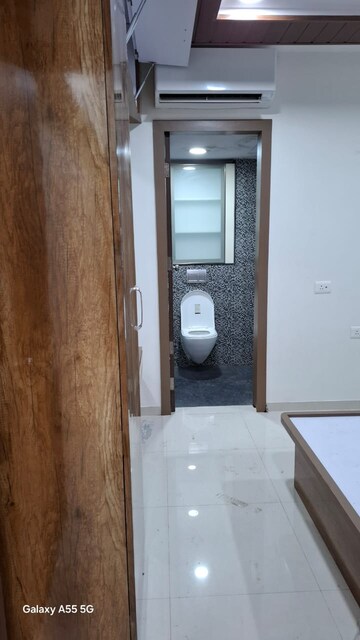 Furnished Amenities in 2 BHK Apartment at Lodha Casa Maxima, Mira Road – for Rent