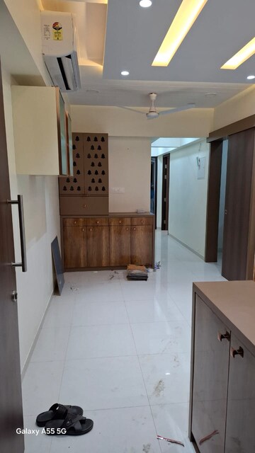 2 BHK Apartment For Rent in Lodha Casa Maxima, Mira Road