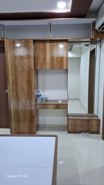 Furnished Amenities in 2 BHK Apartment at Lodha Casa Maxima, Mira Road – for Rent