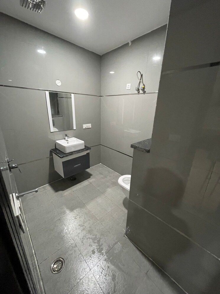 Bathroom, saket 3 Bedroom 12500 Sq.Ft. Builder Floor In Saket Delhi 8050333
