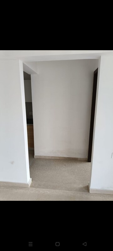 Room in 2 BHK Apartment at Omkar Signet, Malad East – for Rent