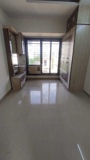 Room in 1 BHK Apartment at Ashok Enclave Malad West, Malad West – for Rent
