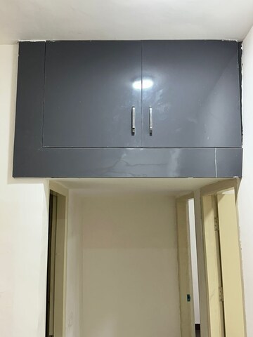 Furnished Amenities in 2 BHK Apartment at Mahagun Mantra I, Sector 10 Greater Noida – for Rent