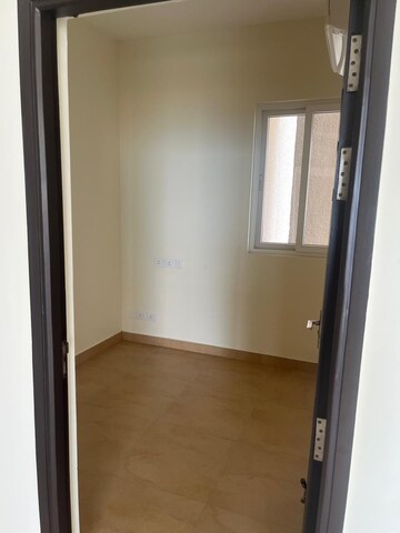 Room in 3 BHK Apartment at Ajnara Daffodil, Sector 137 – for Rent