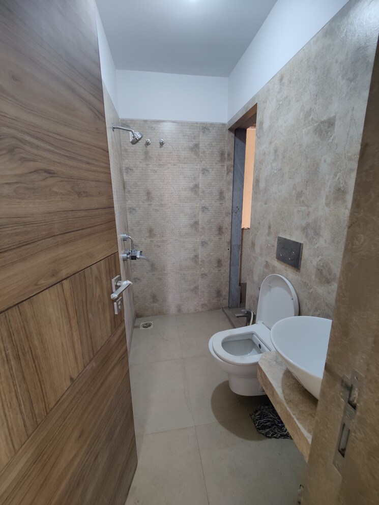 Bathroom, palacia-kingston-phase-2 2 Bedroom 669 Sq.Ft. Apartment In Ghodbunder Road Thane 8050504