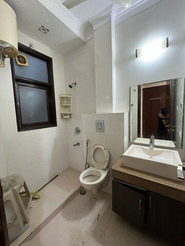 Bathroom in 3 BHK Builder Floor at Ansal Sushant Lok I, Sector 43 – for Rent
