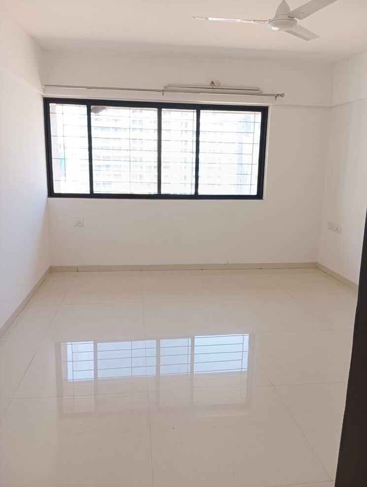 Room, park-express 2.5 Bedroom 1071 Sq.Ft. Apartment In Baner Pune 8050479