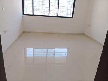 Room in 2.5 BHK Apartment at Park Express, Baner – for Sale