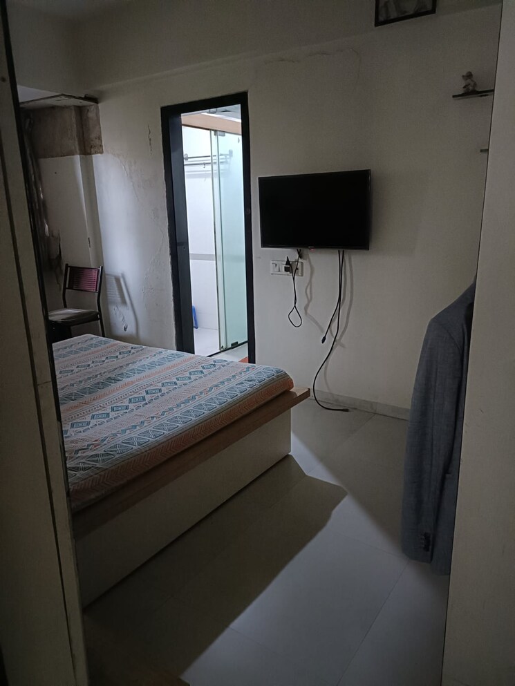 Bedroom, krishna-chs-juhu 3 Bedroom 1000 Sq.Ft. Apartment In Juhu Mumbai 8050510