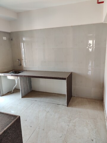 Furnished Amenities in 3 BHK Apartment at Tanna Heights, Kandivali West – for Rent