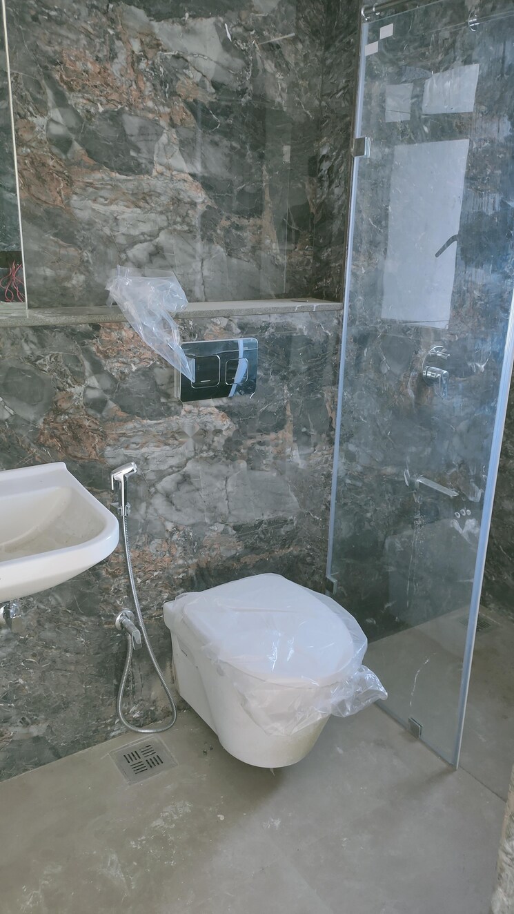 Bathroom, dosti-eastern-bay 2 Bedroom 559 Sq.Ft. Apartment In Wadala Mumbai 8050518