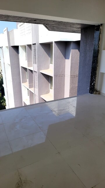 Bathroom in 2 BHK Apartment at V Residences, Sion – for Sale