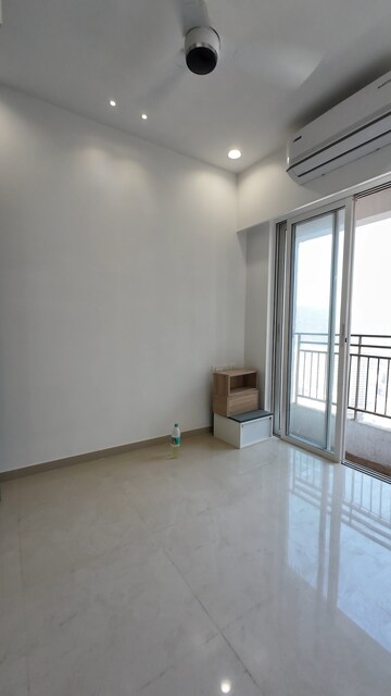 Room in 1 BHK Apartment at JP North Aviva, Mira Road – for Rent