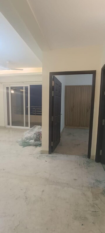 Room in 3 BHK Apartment at ATS Green Village, Sector 93a – for Sale