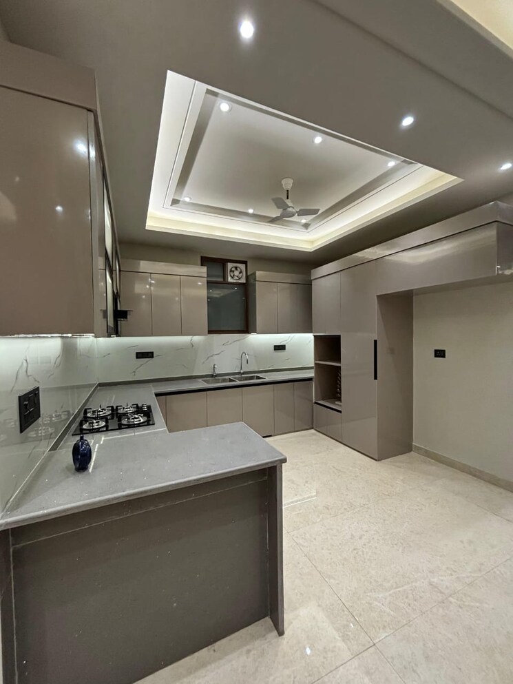 Kitchen, maya-homes 4 Bedroom 2200 Sq.Ft. Builder Floor In Indrapuram Ghaziabad 8050659