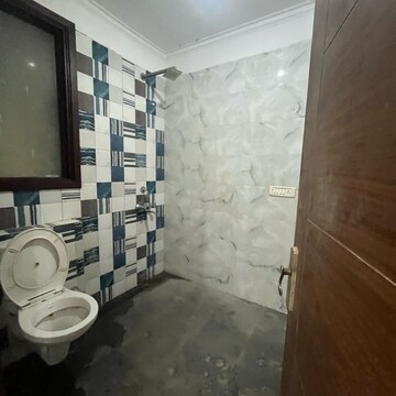 Parking in 3 BHK Builder Floor at Chattarpur – for Rent